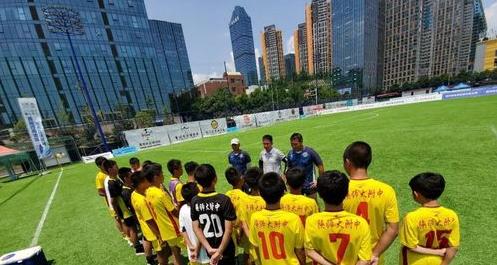 西安业余足球队可以分为社会足球队和校园足球队两类